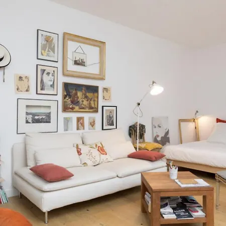 Apartment Romantique A Saint-ouen *